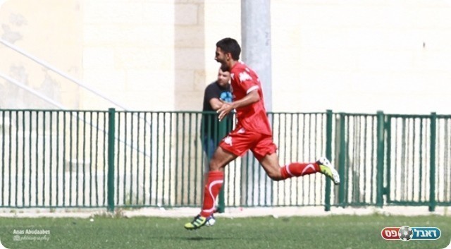 וחוגג (צילום: אנס אבודעבס)