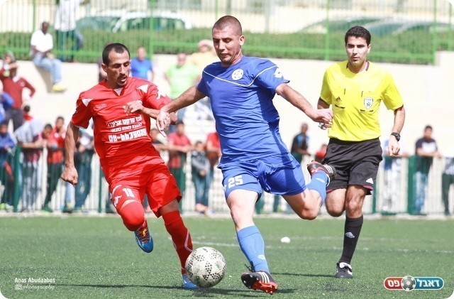 האורחים פתחו טוב יותר. אלעתמין מול זקן (צילום: אנס אבודעבס)