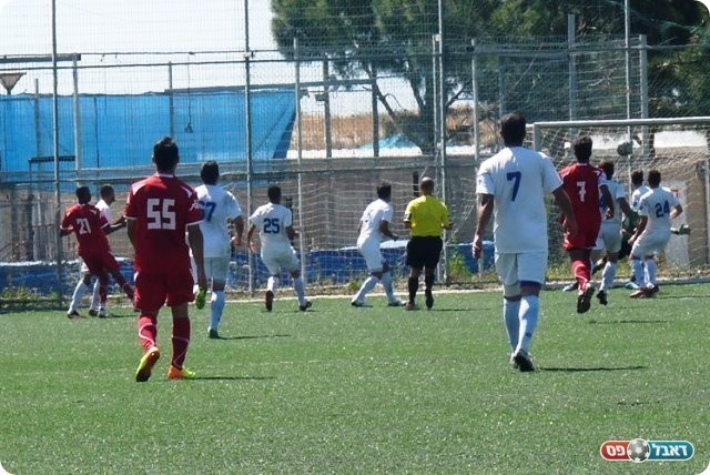 השער הגיע מן העבר השני. אבובילאל כובש (אלי שמואלי)