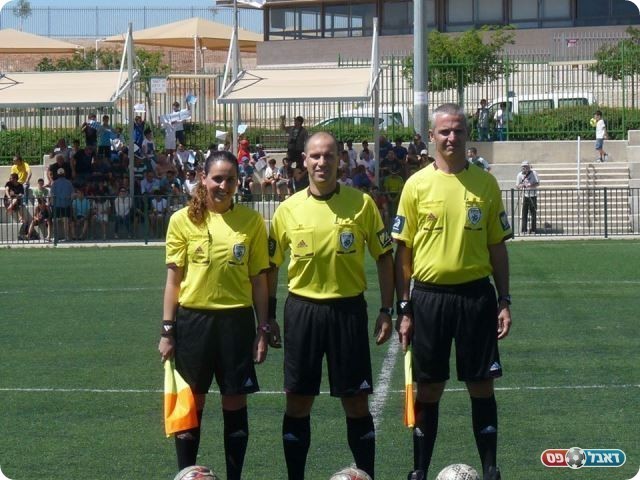 הוסיפו לאווירה. צוות השיפוט (אלי שמואלי)