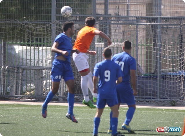 שליטה של מודיעין. יוני זכריה וגנאדי קיסל במאבק אווירי (פזי שינדלר)