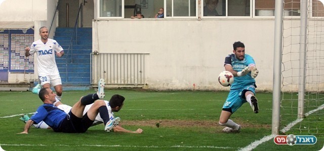 החמצה גדולה. ישראלי עוצר את קרופניק (לירן דורף)