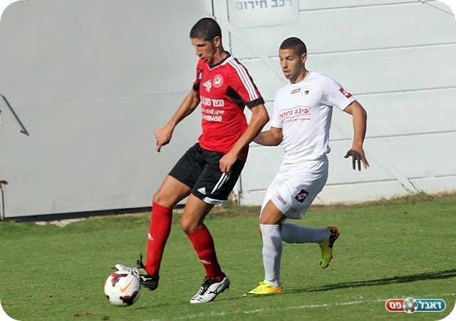 כמעט שוויון. בר דוד מול יוסף (צילום: לירן דורף)