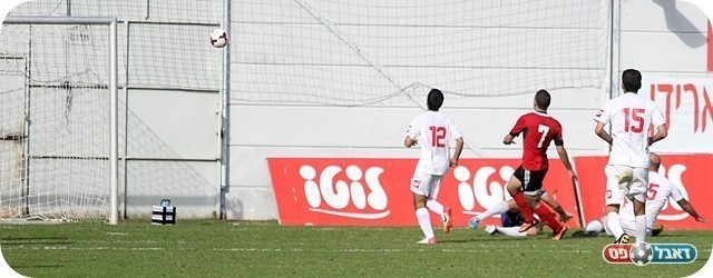 ריח של גול באוויר. חמדאן כובש (צילום: לירן דורף)