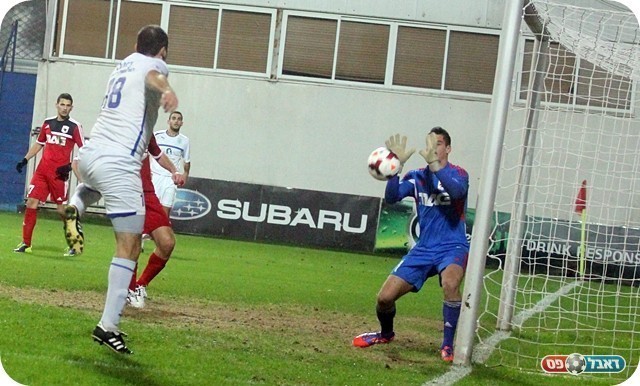 לידיים של השוער (צילום: לירן דורף)