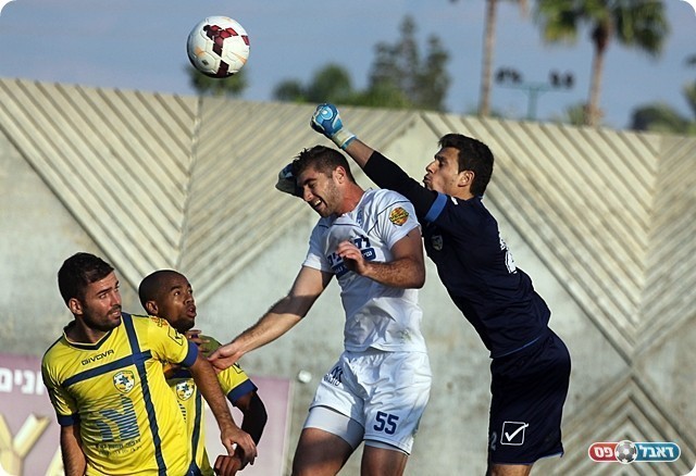 סלם מקדים את נצר (לירן דורף)