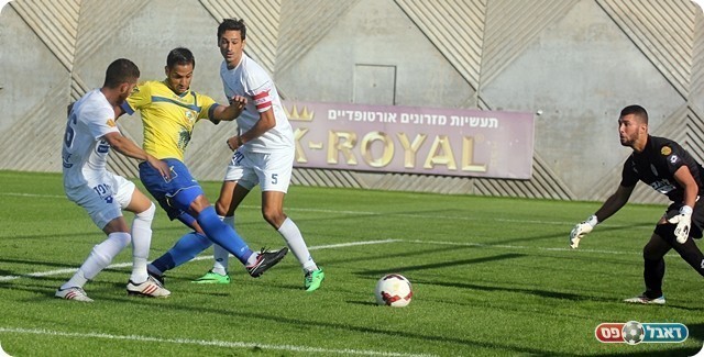 גול מוקדם, אביטן כובש (לירן דורף)