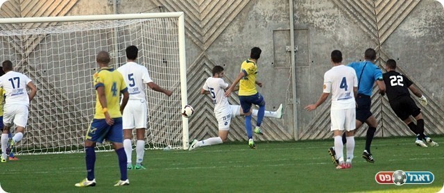 אסייג משווה עם הבאזר (לירן דורף)