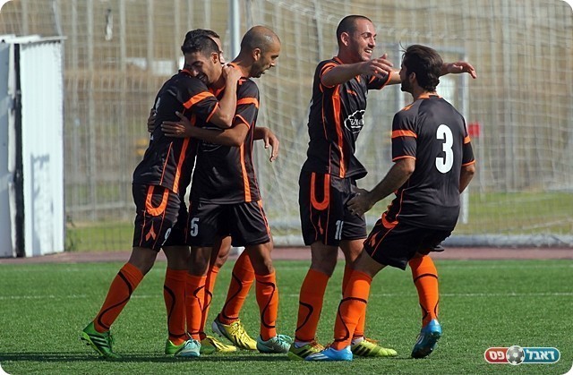 הבקעה חוגגת נצחון קליל(לירן דורף)