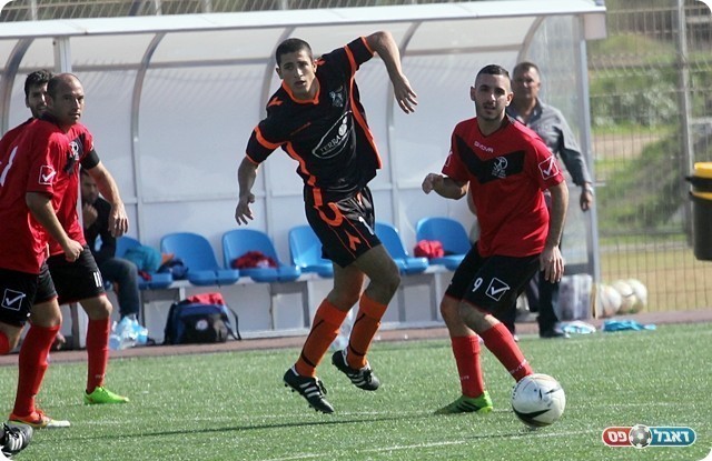 מצרי מנסה להשתחרר מבכר ואינדיק (לירן דורף)