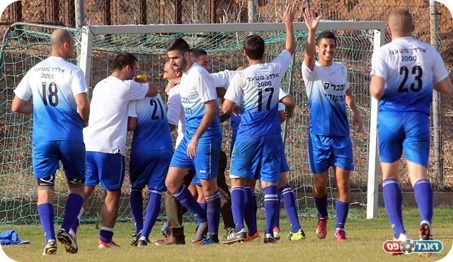 וחוגג (צילום: לירן דורף)