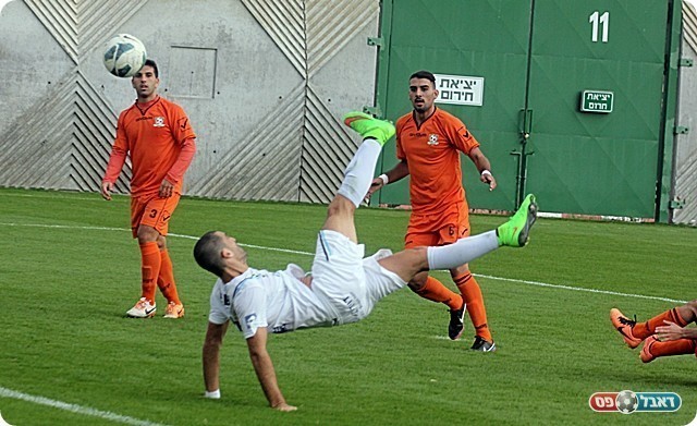 גול נפלא, גורמזנו עם המספרת (לירן דורף)