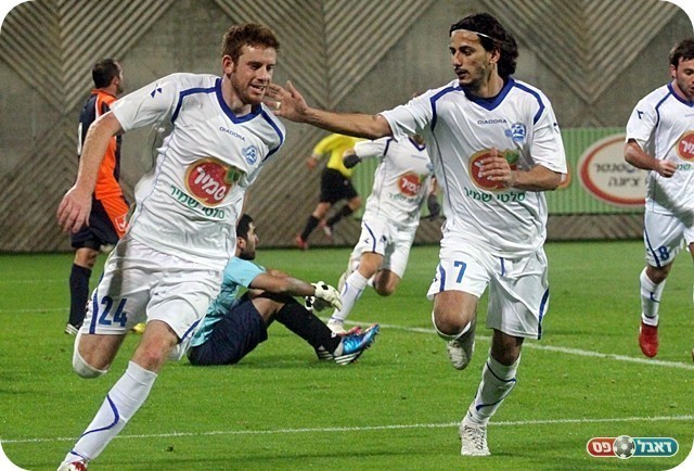 וחוגג (צילום: לירן דורף)