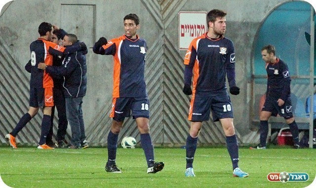 ניצחון גדול. שחקני הסקציה חוגגים (צילום: לירן דורף)