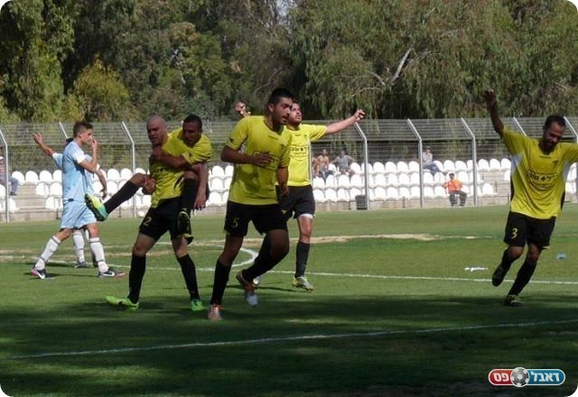 ופ"ת חוגגת (אלי שמואלי) 