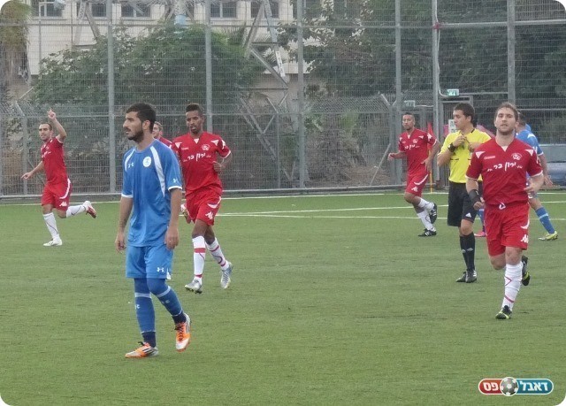 שוויון מוצדק. שחקני רצת ישראל חוגגים (צילום: אלי שמואלי)