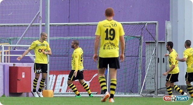 אקסברד חוגג את הראשון (צילום: לירן דורף)