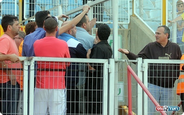 "לא סופר אתכם", ספיר מתעמת עם האוהדים (לירן דורף)