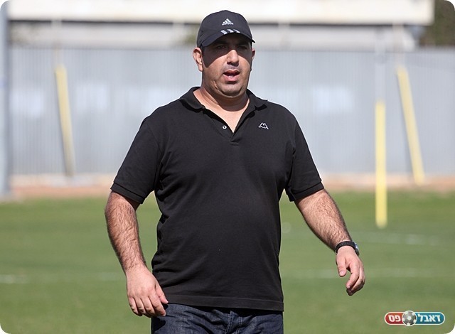 שלומי שלמה, השיכון עדיין חזק בתמונה (צילום: לירן דורף)