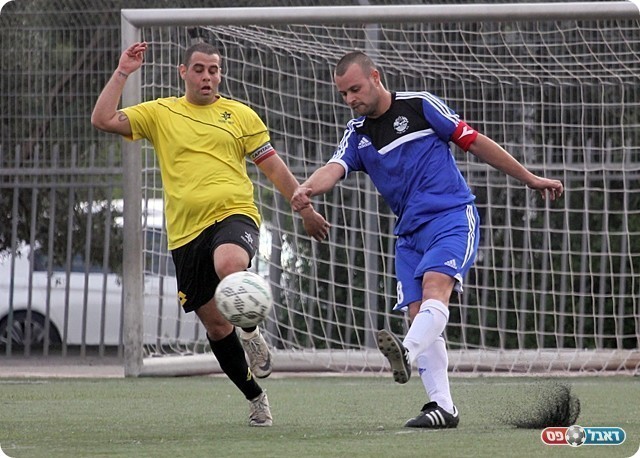 אלדן עזר מול אורן זוהר