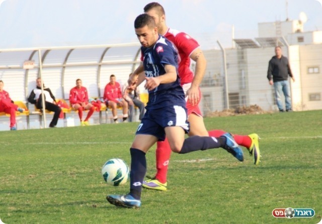 עשה סיבוב. אלימלך מתחיל את המהלך (צילום: עודד חסין)