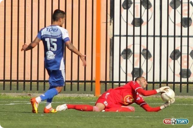 יום מצוין. טובלי עוצר את רביבו (קובי רוזן)