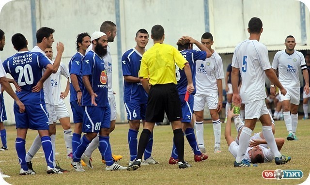 עבירה לא הייתה שם. האדום לפרץ (צילום: לירן דורף)