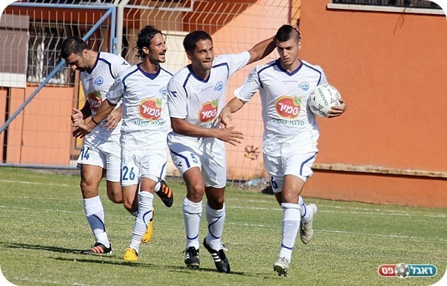 וחוגג (צילום: לירן דורף)