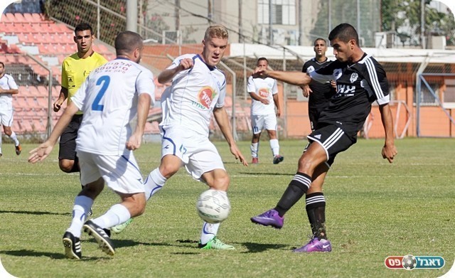 הפתיע בפתיחה. מחפוד בועט (צילום: לירן דורף)