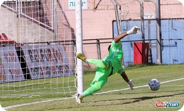 רז נכנע (צילום: לירן דורף)