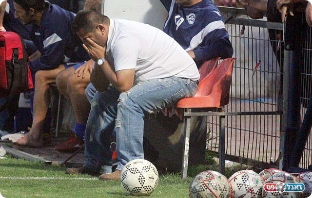 אילן אלפסי, מחזה קשה לצפייה (לירן דורף)