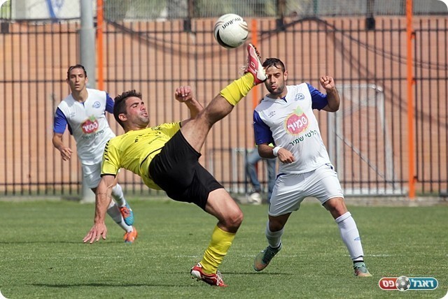 אפללו לא מתרגש מאליהו (לירן דורף)