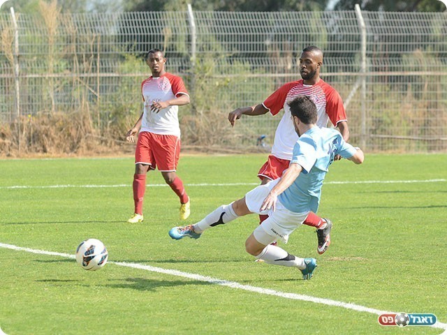 אביאל גבאי כובש (ארנון לוי)