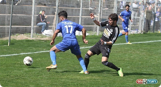 אביאל גבאי (בשחור). פתח בהרכב (שלומי גבאי)