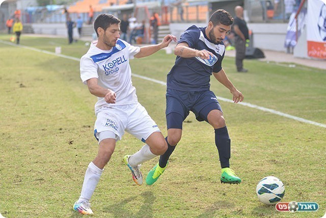 אור שלזינגר, ישחק מול חבריו (ארנון לוי)