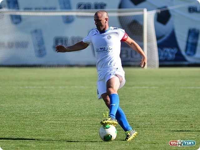 "רוצה להחזיק כמה שיותר", טל (ארנון לוי)