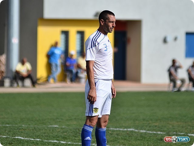 גם היום שיחק כחלוץ, קפטן כרמיאל/צפת אילן סויסה (ארנון לוי)