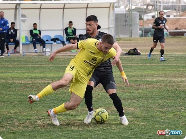 שתי הקבוצות ידעו שמדובר במשחק על שש נקודות (רון בלומנטל - RB photographer)