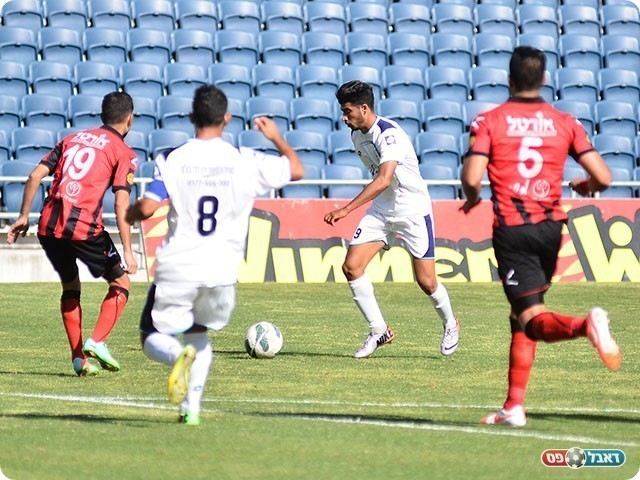 "מי שטוב משחק לא משנה בן כמה הוא" לזמי (ארנון לוי)