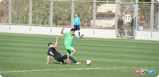 אלקנתי בקרב על הכדור (אימן נסר אלדין)