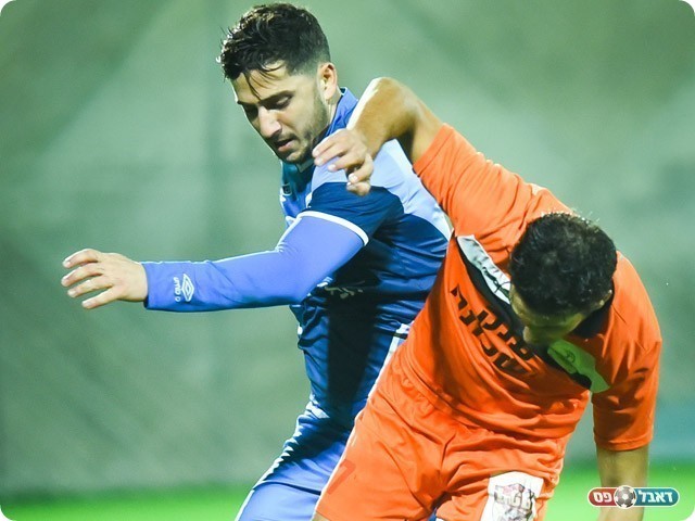 גל אלקנתי. פעיל מאוד בחלק הקדמי (רונלדי ברנשטיין)