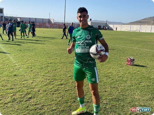 האיש הנכון במקום הנכון. אנאס נסאר (דוניה גנטוס)