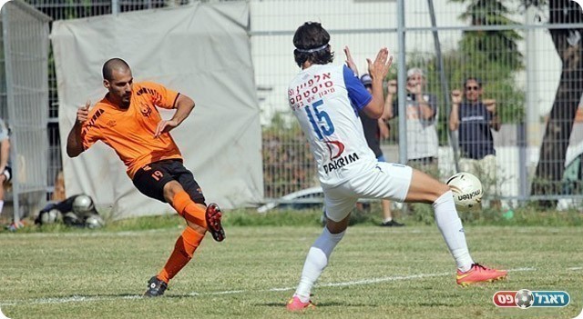 אסי משיח, מאוכזבים ממנו במחנה (לירן דורף)