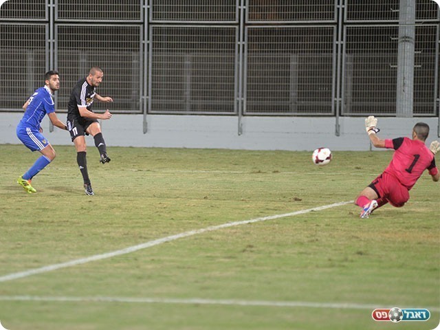 דאהר עם ההצלה (ארנון לוי)