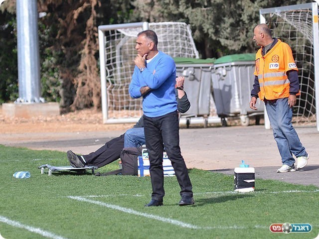 מאמן כרמיאל/צפת איציק בוזורגי (צילום: קובי פורטל)