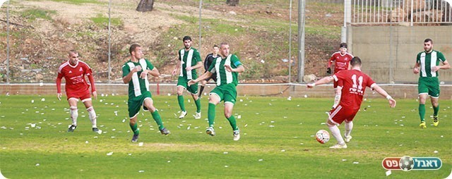 בועט (עדי מלול)