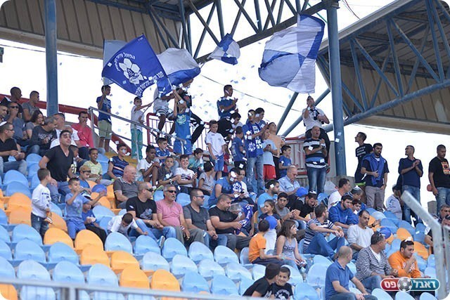 רוצים לראות ניצחון. אוהדי בית שאן (ארנון לוי)