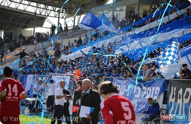 הטירוף ביציעים (ירון כהן)