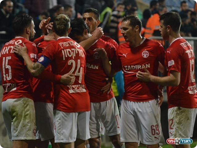 בשמינית הגמר. שחקני באר שבע (אבי רביבו)