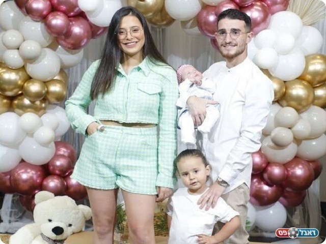 משפחת גבאי במסיבת הבריתה של הבת הצעירה, לפני מספר חודשים